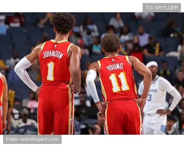 太阳杰伦格林攻防两端爆发，季后赛轮换核心作用凸显